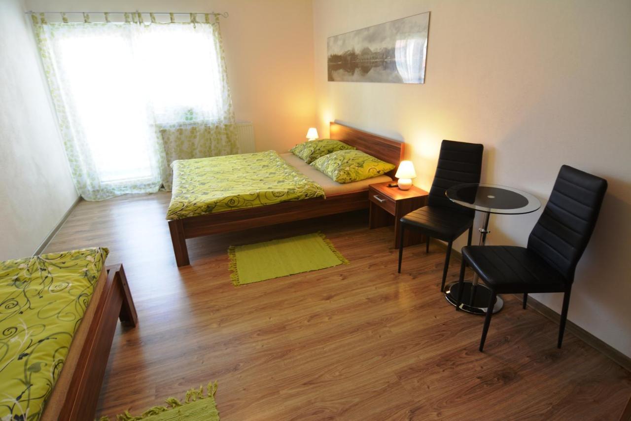 Villa Gold Nova Lesna Bilik gambar