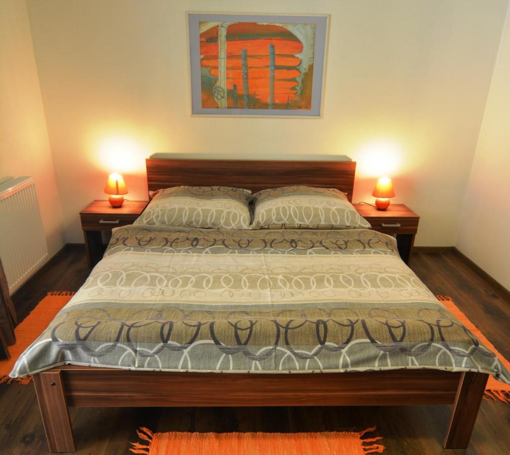 Villa Gold Nova Lesna Bilik gambar